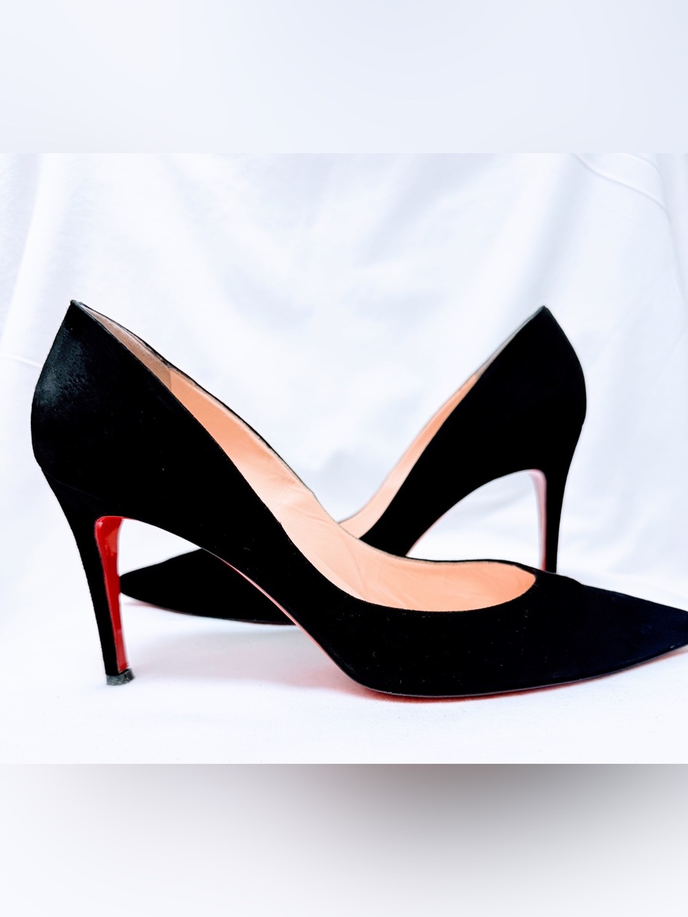 Christian Louboutin Black Suede Red Sole Pointed Toe Pumps Heels EU 39 US 8.5